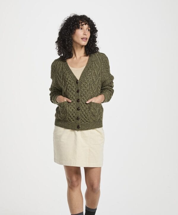 Unisex HandKnit V-Neck Buttoned Cardigan - Image 4