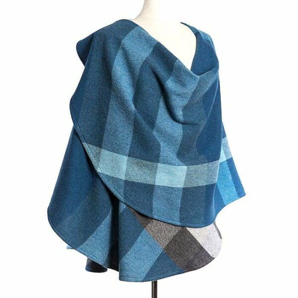 Ladies Lambswool Cape - Image 3