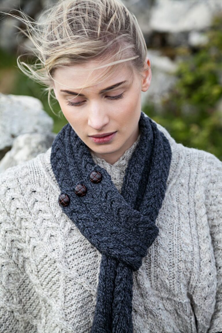 Aran Scarf With Traditional Buttons Aran Islands Knitwear 4324