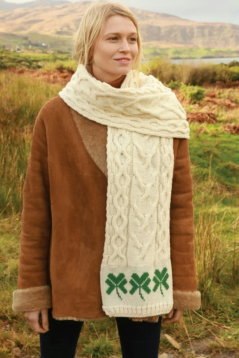 Shamrock Detailed Aran Scarf