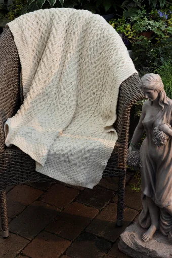 Supersoft Heart Knit Throw