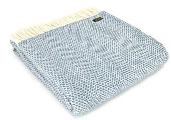 Beehive Throw - Image 3