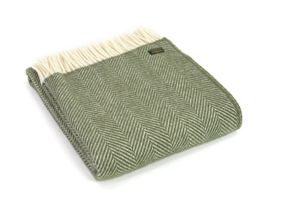 Fishbone Throw - Image 3