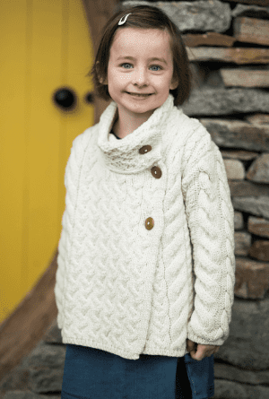 Abbigliamento Abbigliamento bambina Maglioni Cardigan Vintage Hand Knitted Girls Cardigan Jacket In Aran Knit Cream Wool Yarn By Boreen In Republic Of Ireland 28-30 in Chest c 1960s 