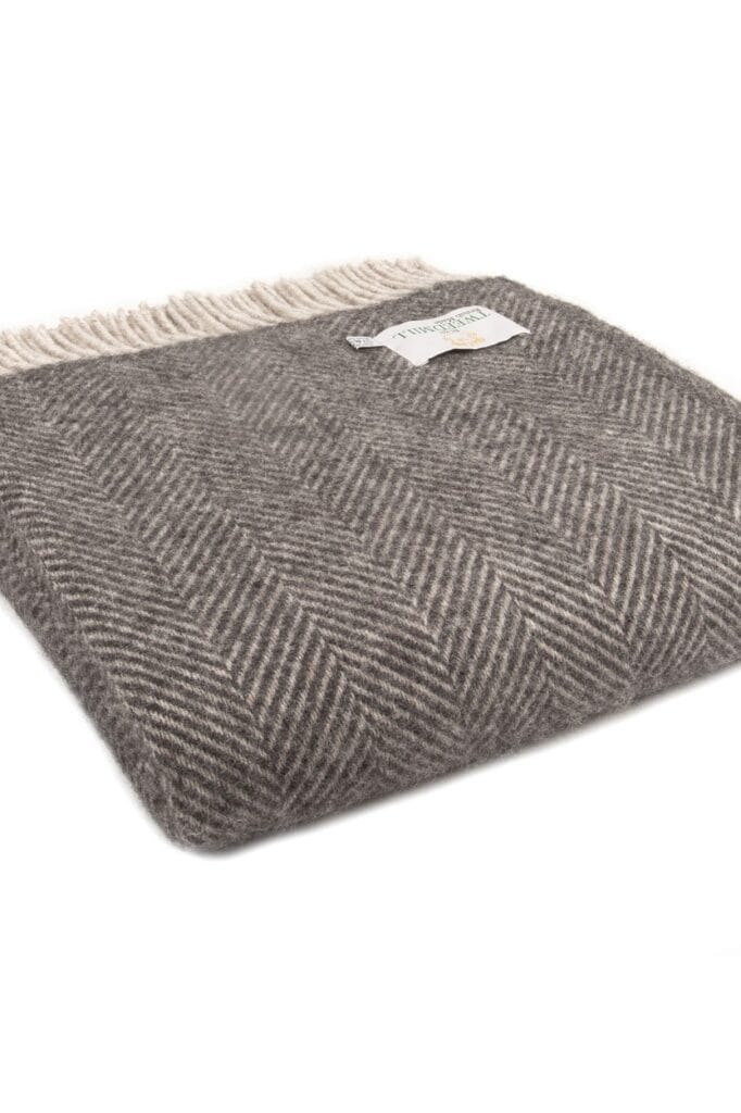 Irish Throws Archives - Aran Islands Knitwear