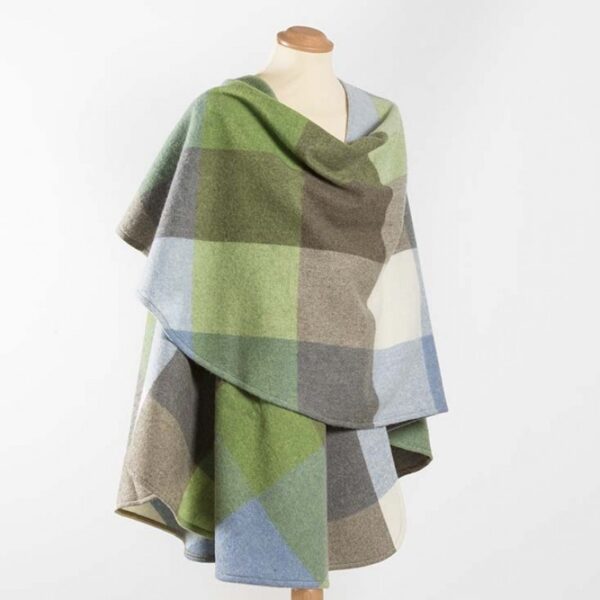 Ladies Lambswool Cape - Image 7